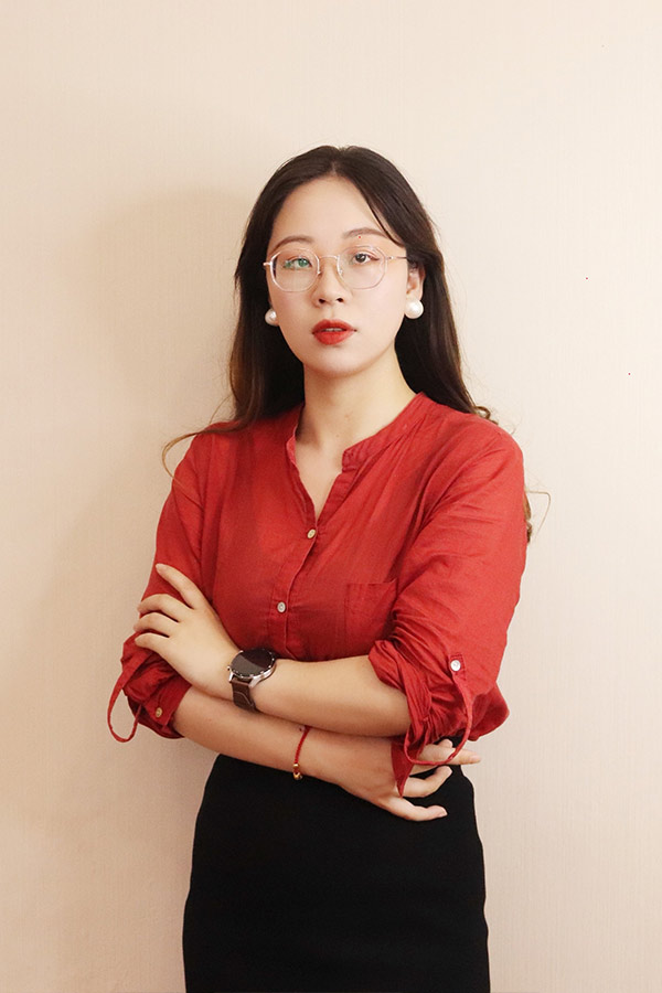 石泉张治华 本科学历，毕业于陕西师范大学